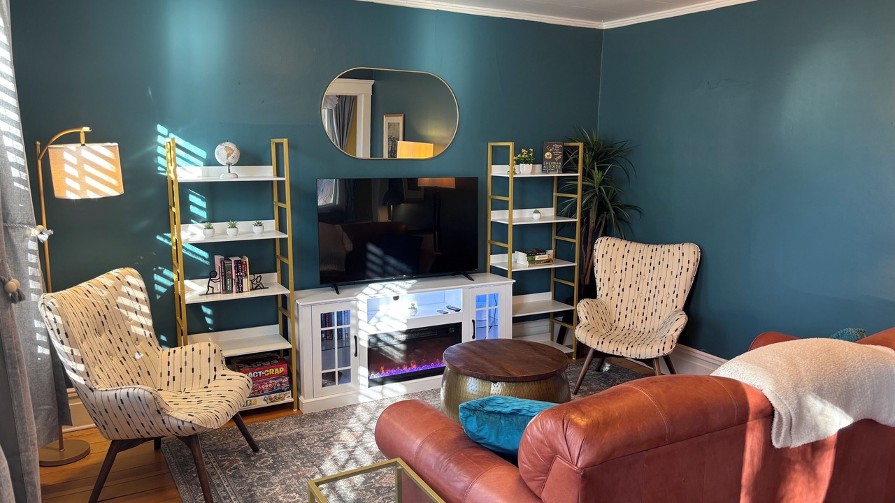 Photo of Livingroom in North End