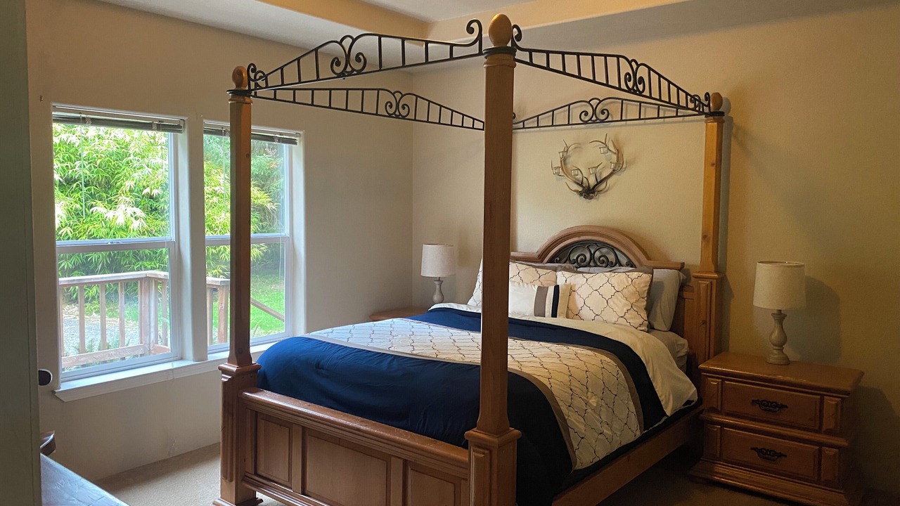 Photo of Bedroom in Forks