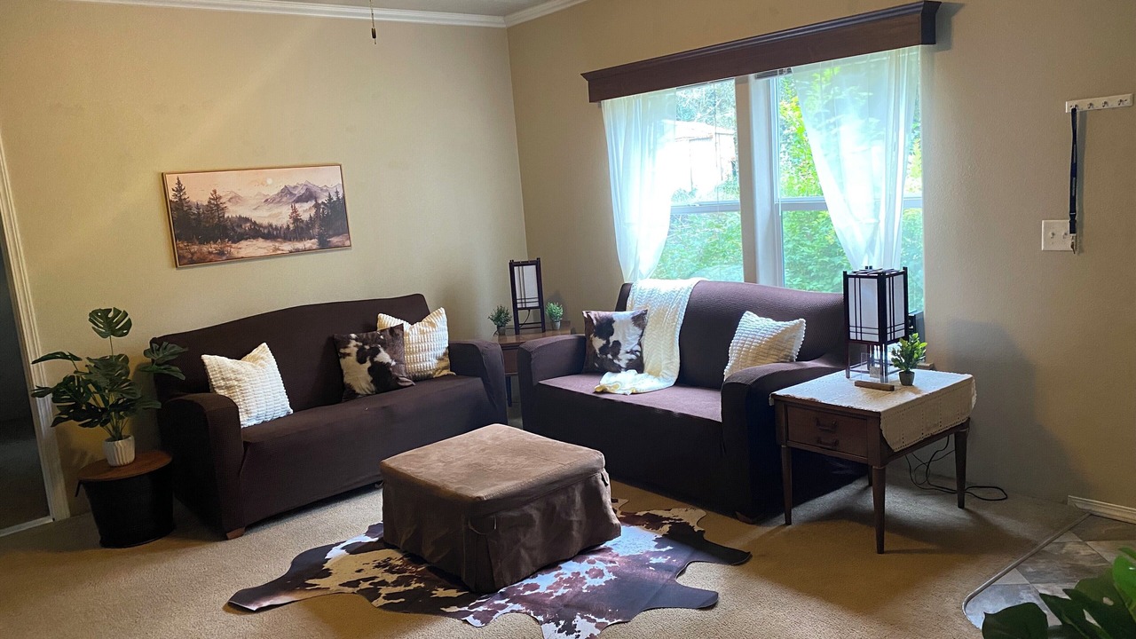 Photo of Livingroom in Forks