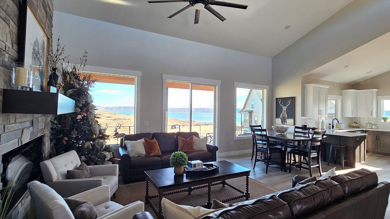 Photo of Livingroom in Fish Haven