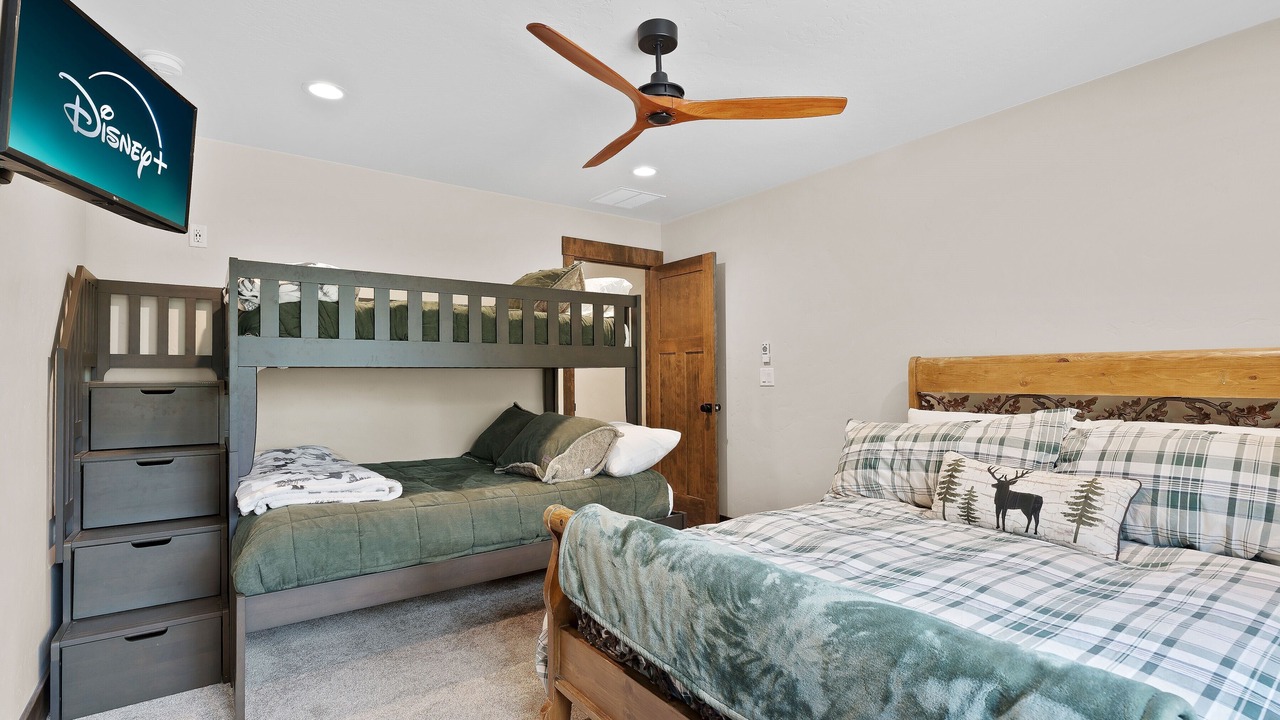 Photo of Bedroom in Garden Valley