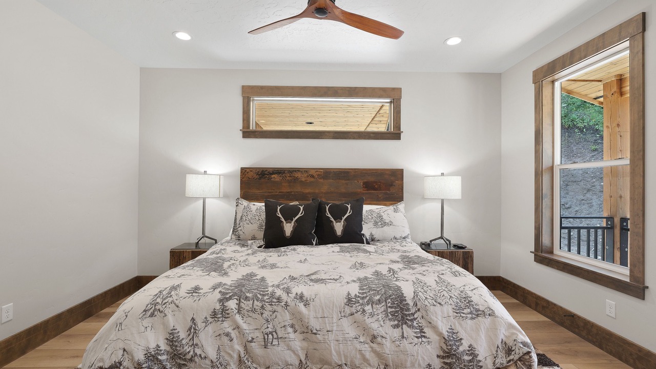 Photo of Bedroom in Garden Valley