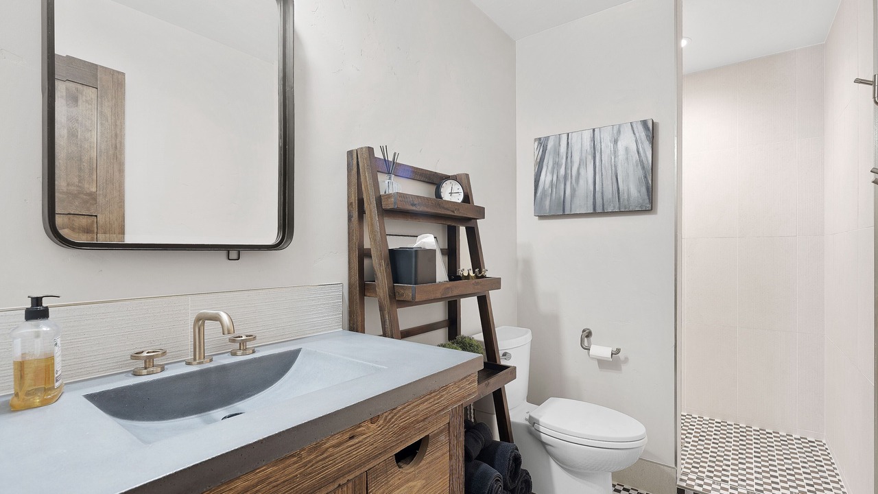 Photo of Bathroom in Garden Valley