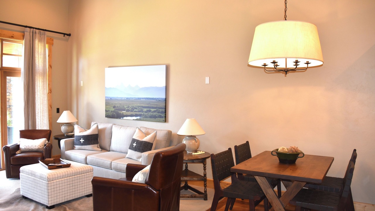 Photo of Livingroom in Victor