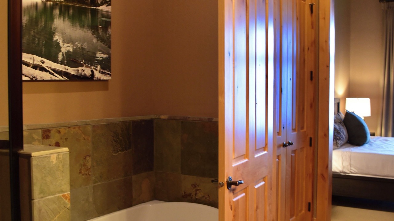 Photo of Bedroom in Victor