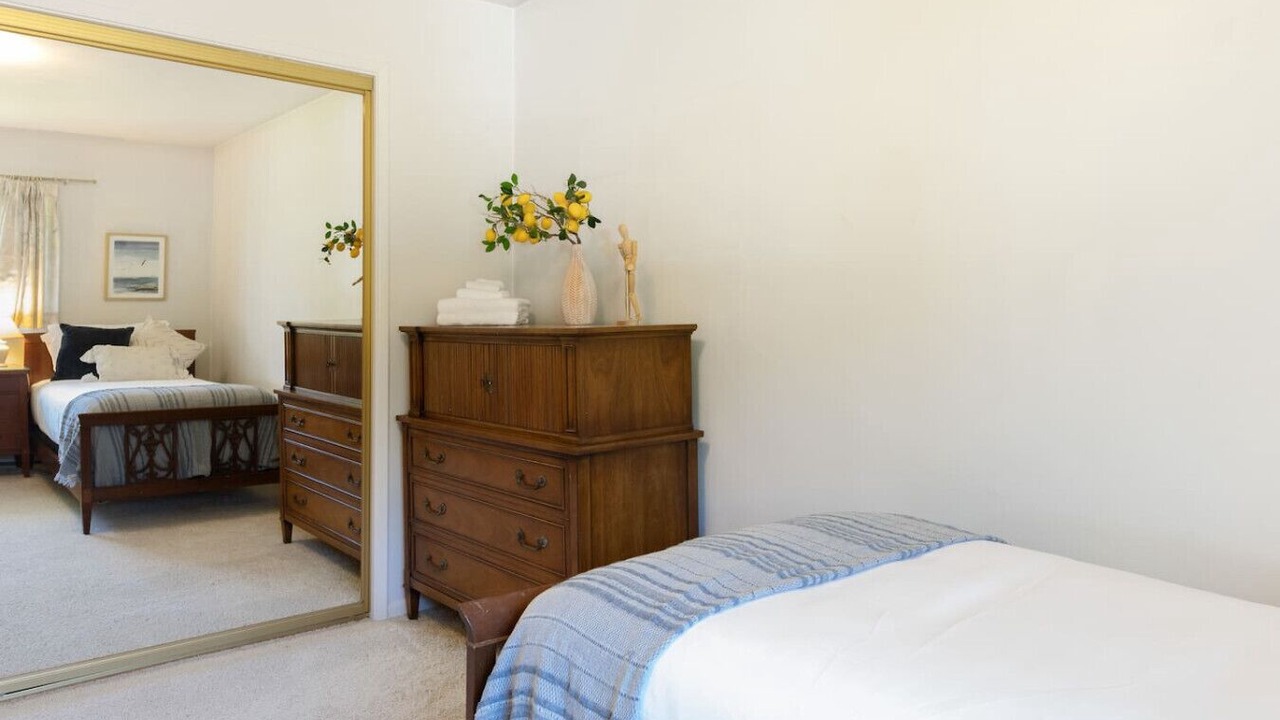 Photo of Bedroom in Oak Harbor