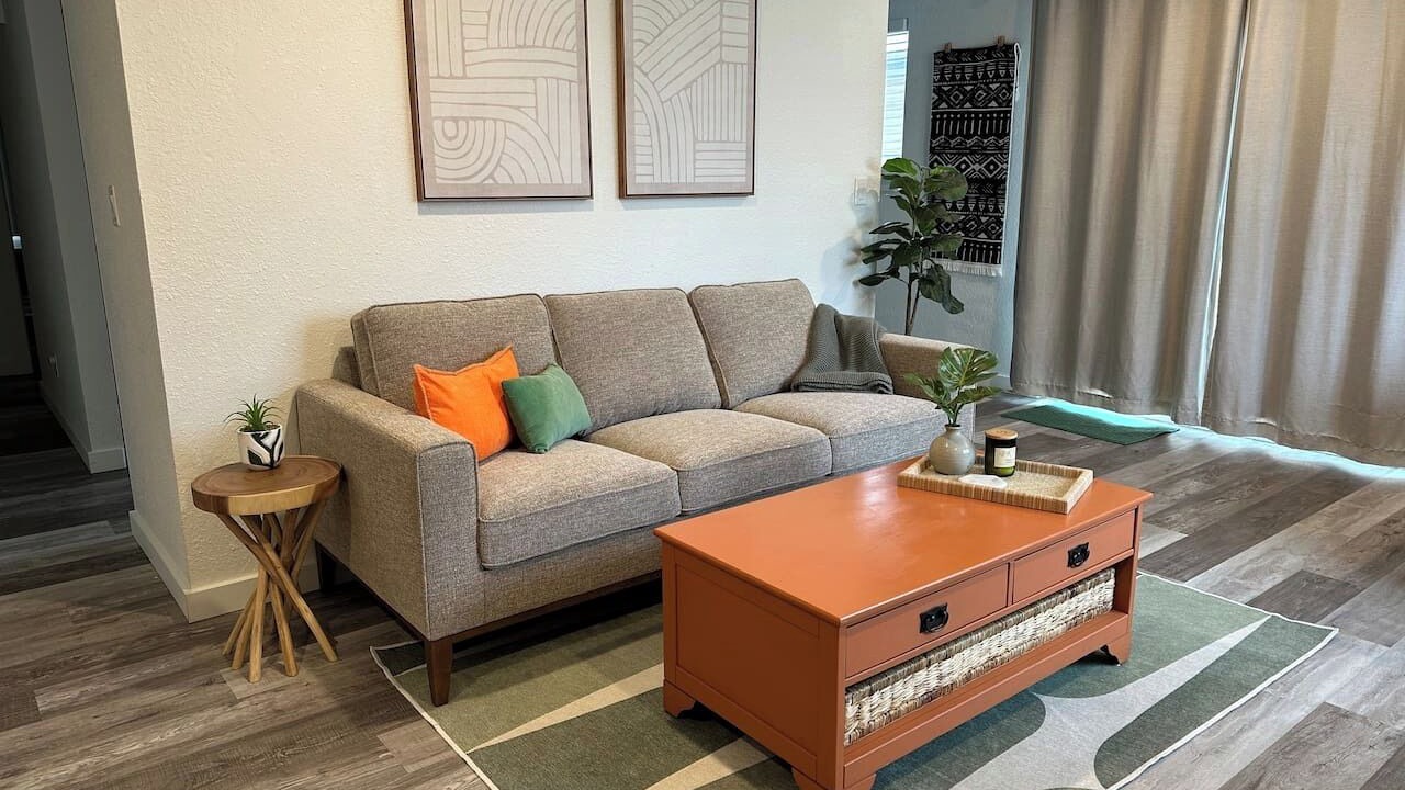 Photo of Livingroom in West Valley
