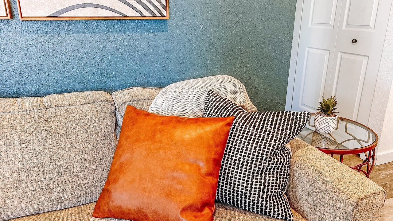 Photo of Livingroom in West Valley