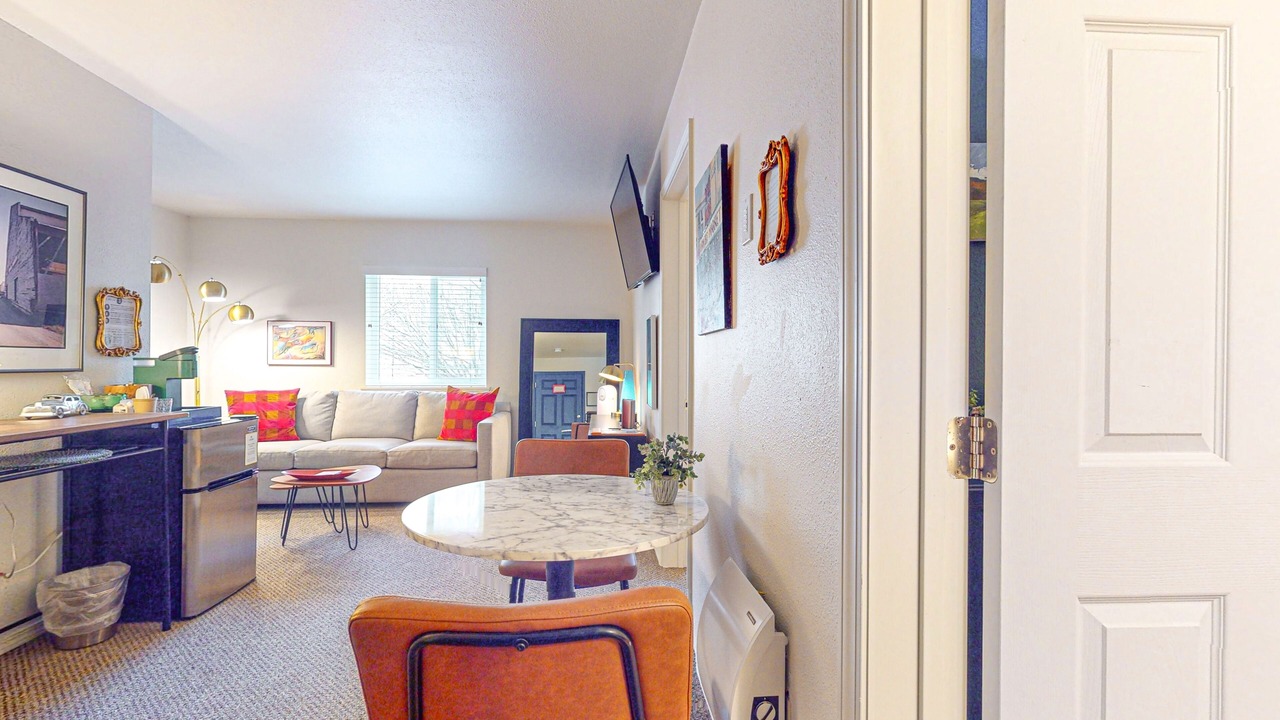 Photo of Livingroom in Port Townsend