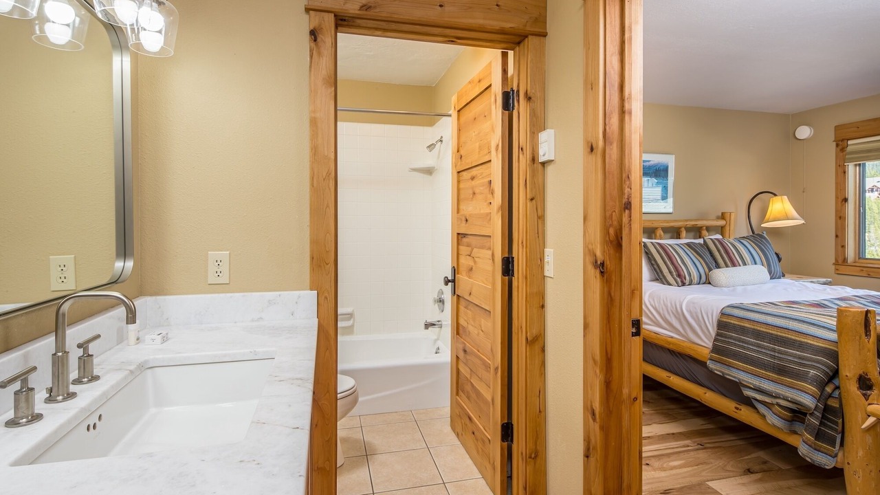 Photo of Bathroom in Big Horn
