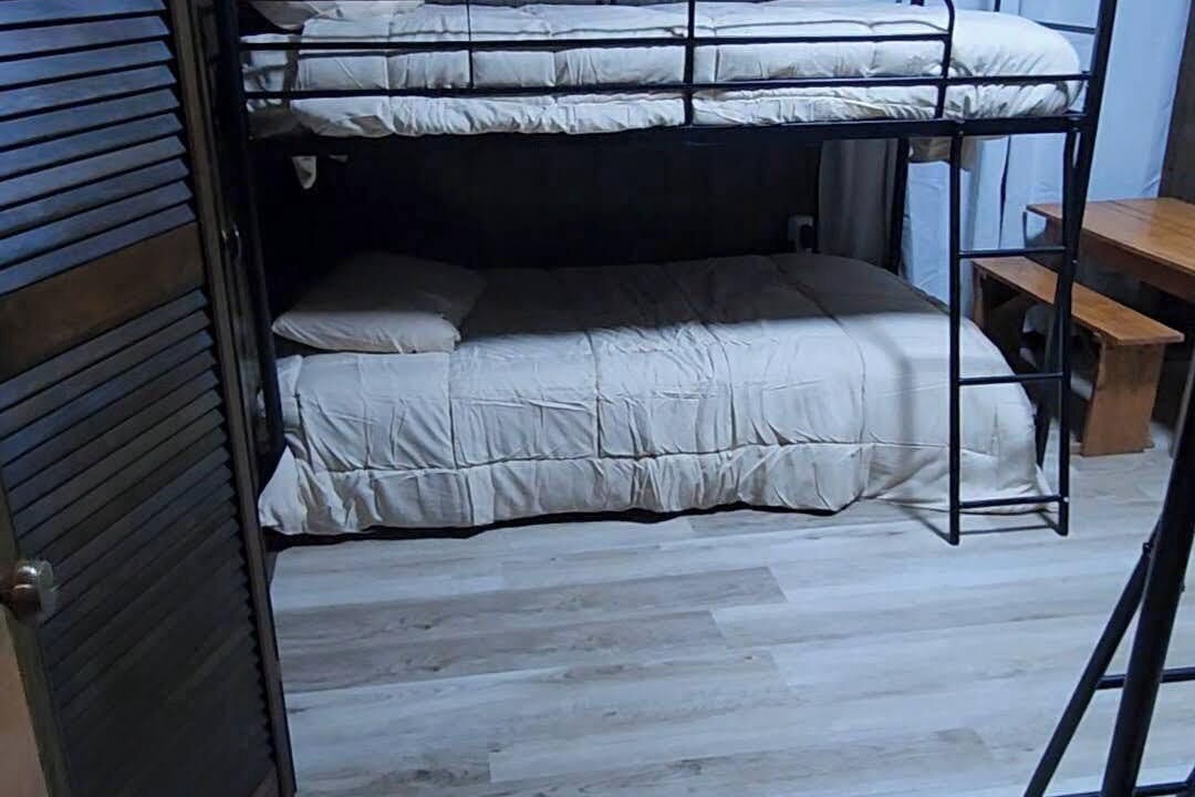 Photo of Bedroom in Birdeye