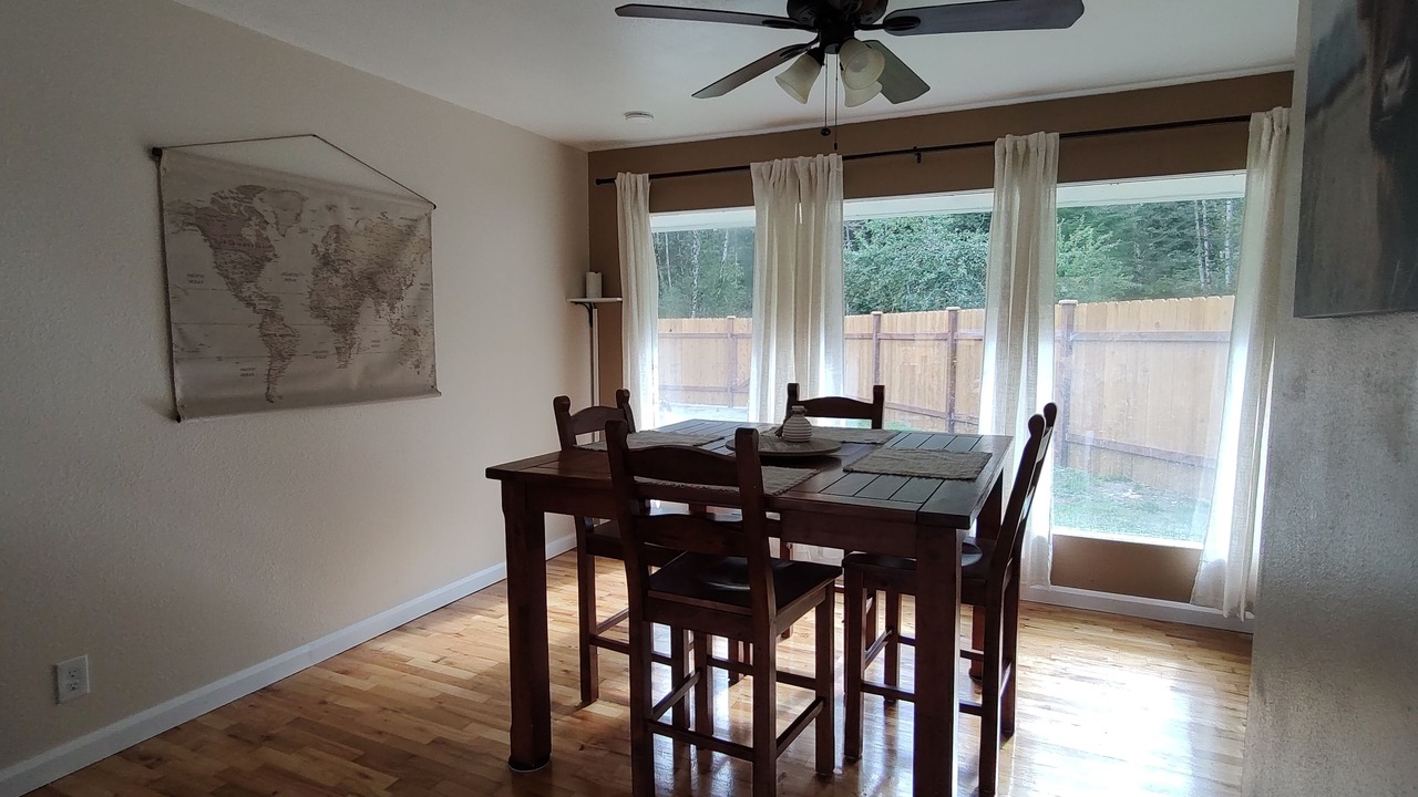 Photo of Livingroom in Amanda Park