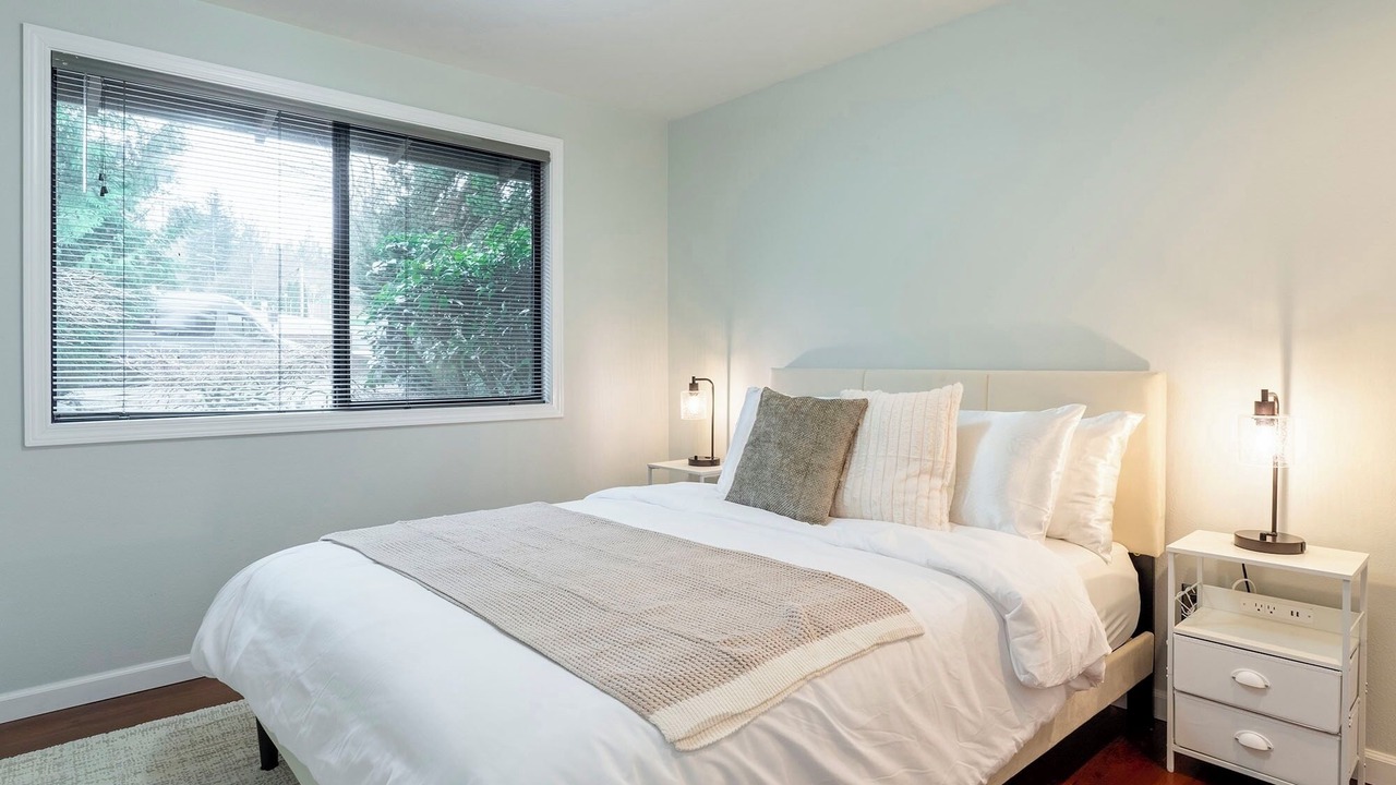 Photo of Bedroom in Overlake