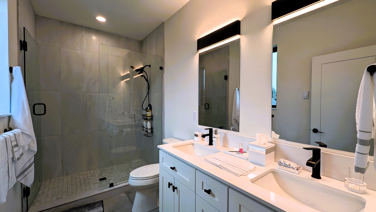 Photo of Bathroom in West End