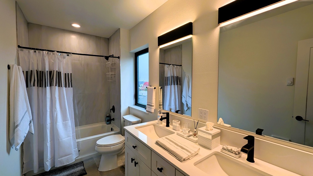 Photo of Bathroom in West End