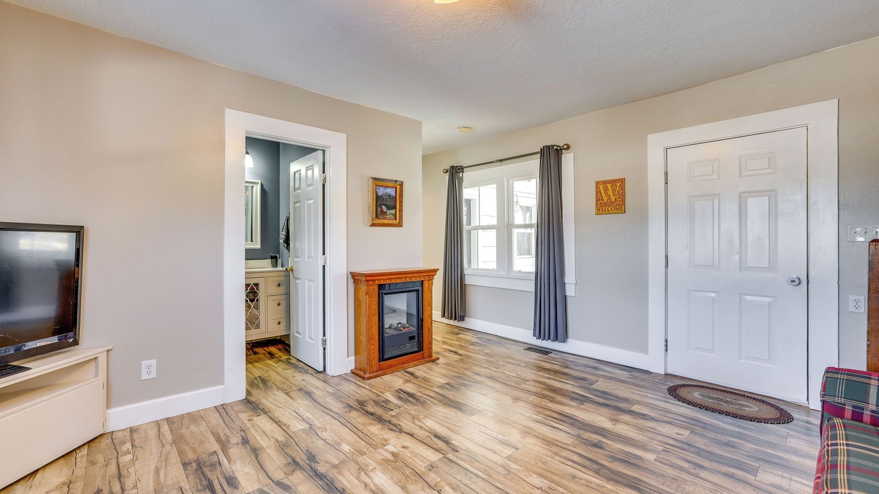 Photo of Livingroom in Garden Valley