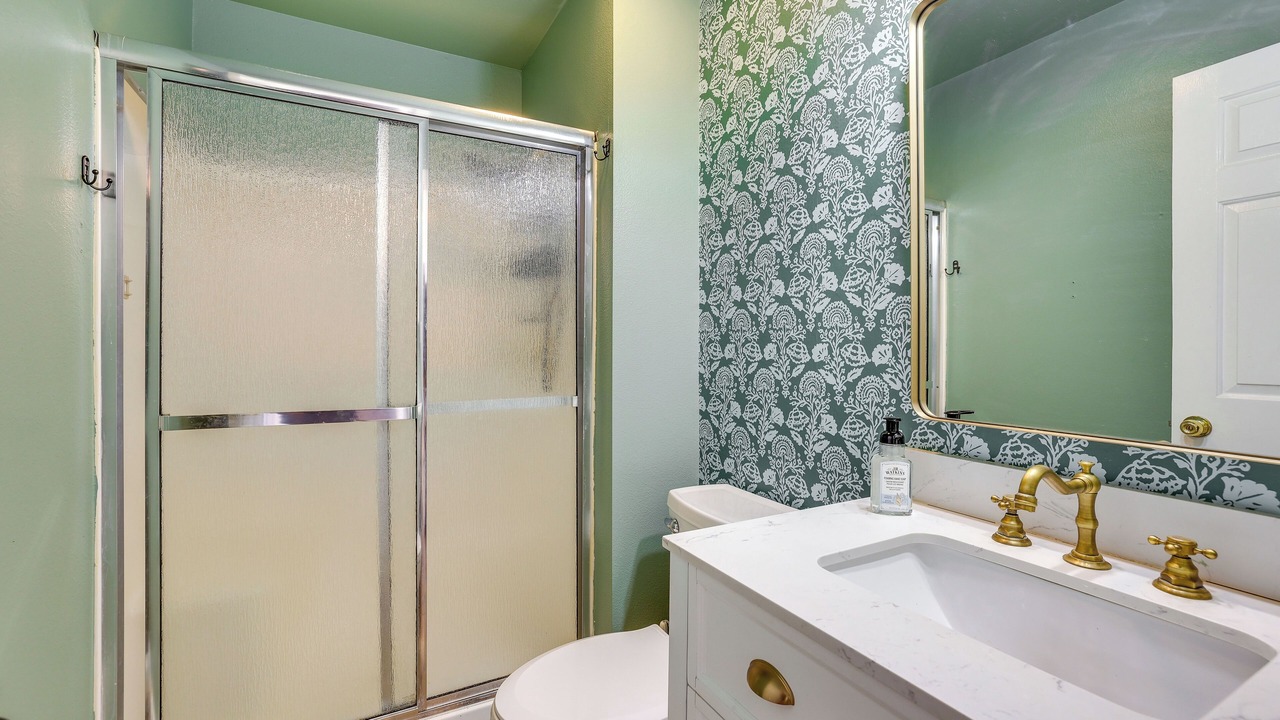 Photo of Bathroom in Garden Valley