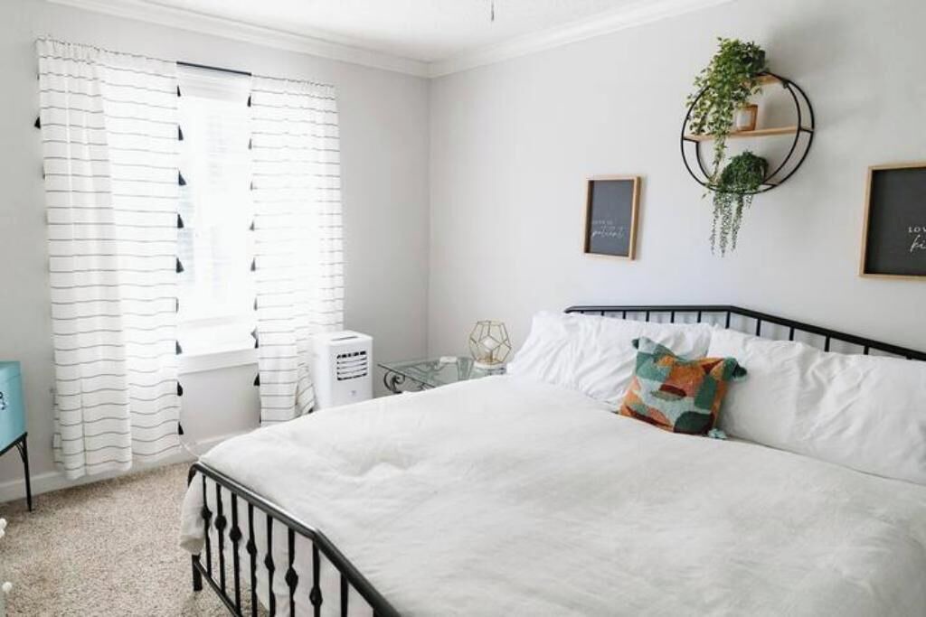 Photo of Bedroom in Mobile