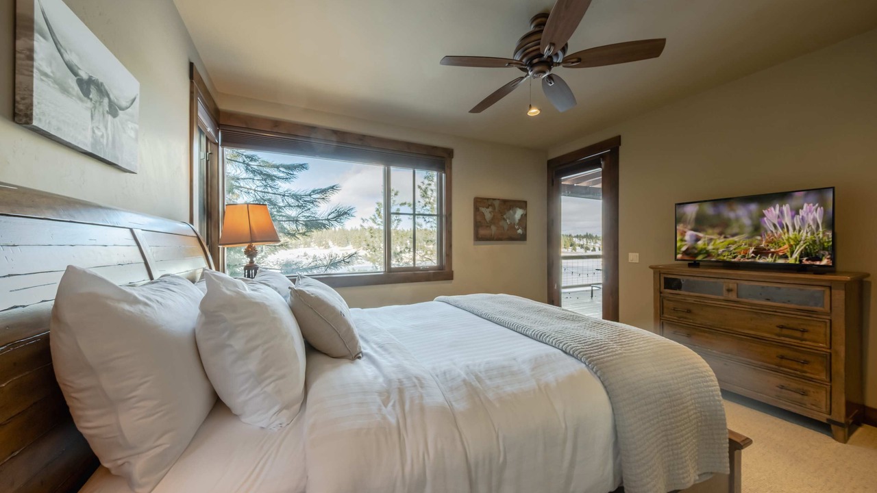 Photo of Others in Eureka