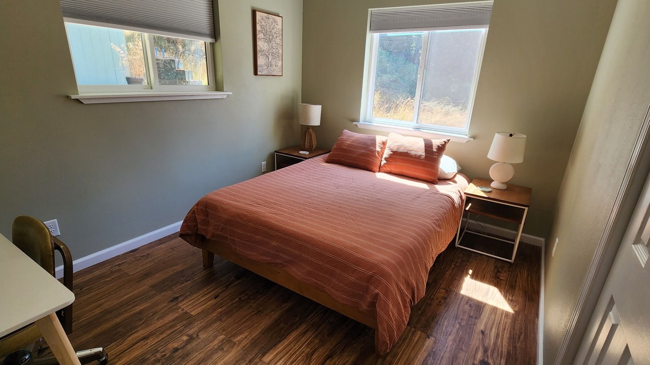 Photo of Bedroom in Umpqua