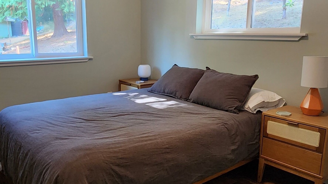 Photo of Bedroom in Umpqua