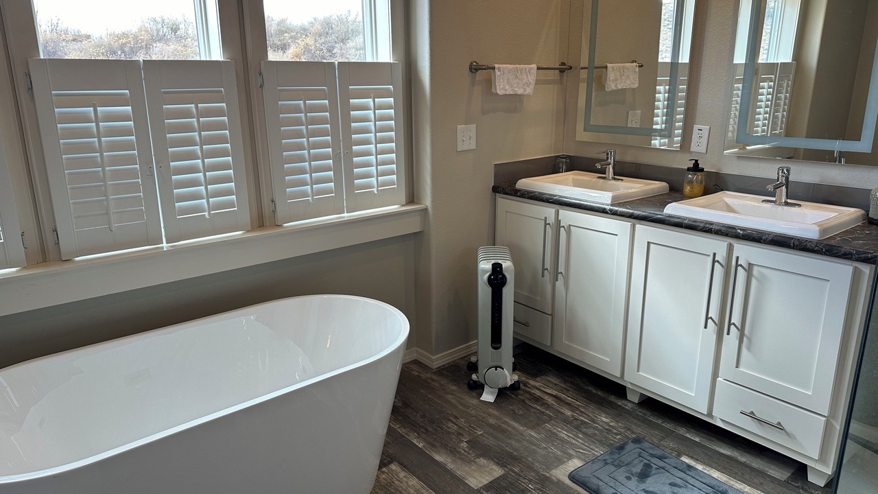 Photo of Bathroom in Torrey