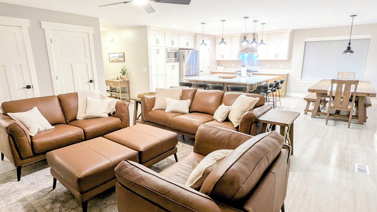 Photo of Livingroom in Sweetwater