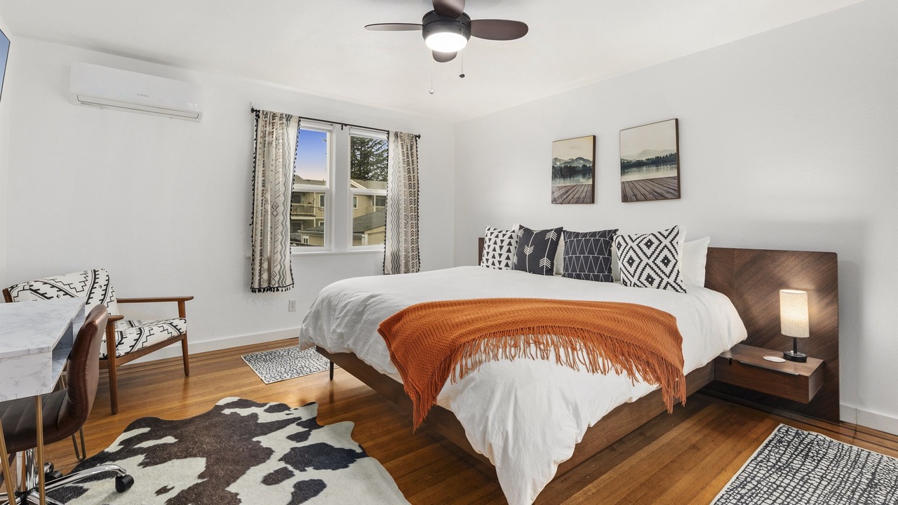 Photo of Bedroom in Enumclaw