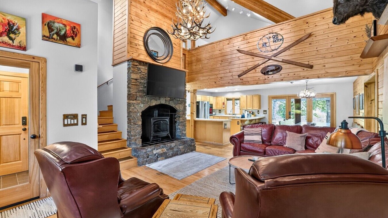 Photo of Livingroom in McCall