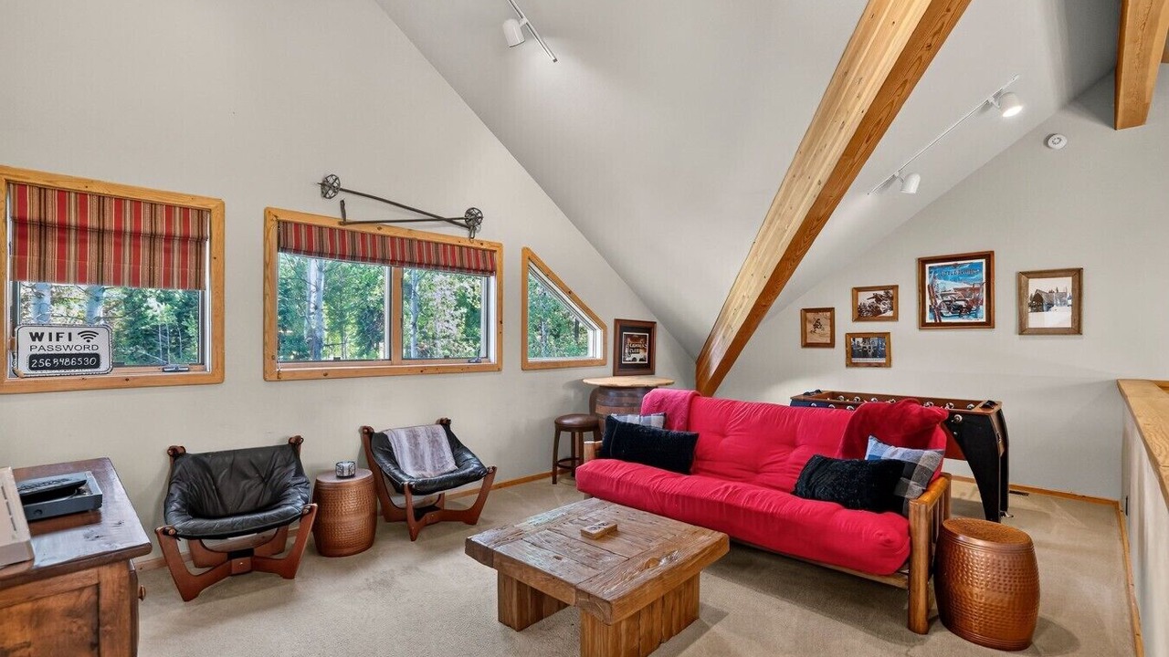 Photo of Livingroom in McCall