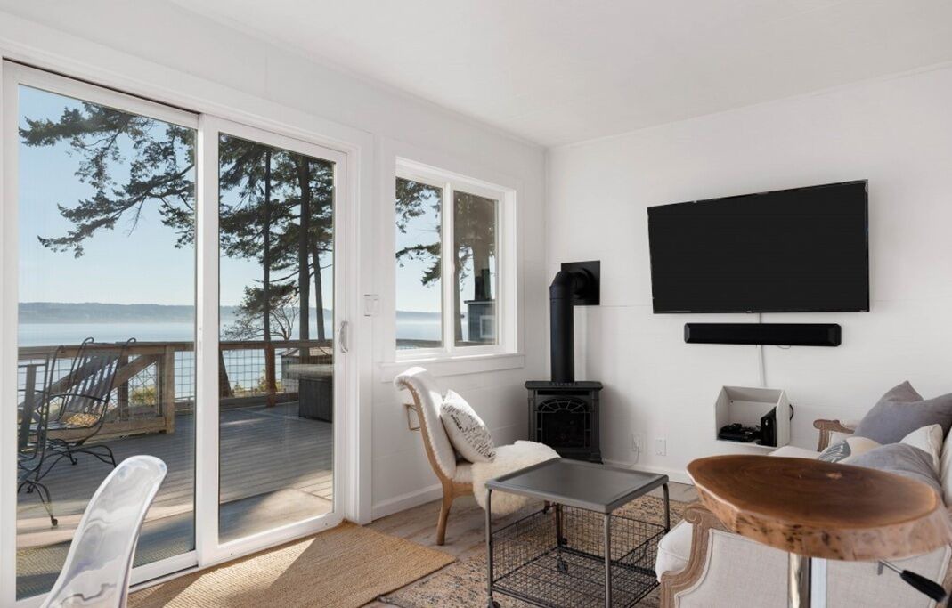 Photo of Livingroom in Coupeville