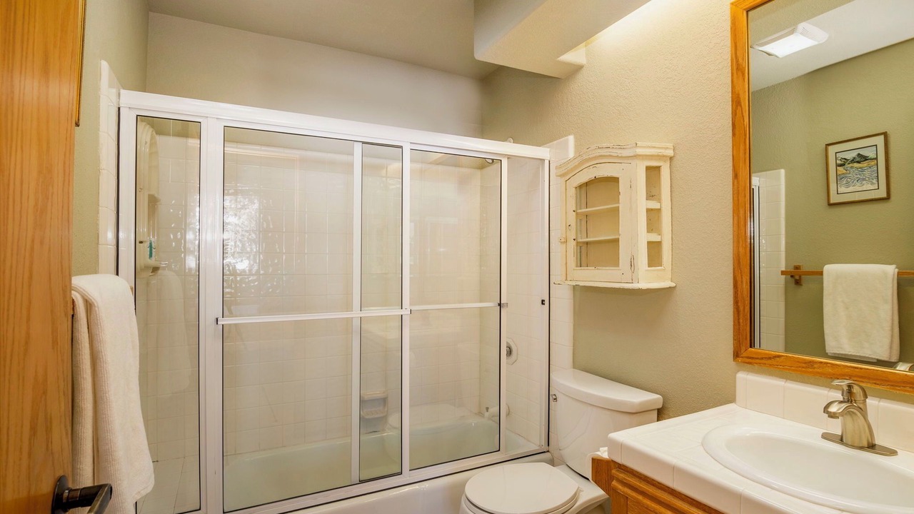 Photo of Bathroom in Elkhorn Village