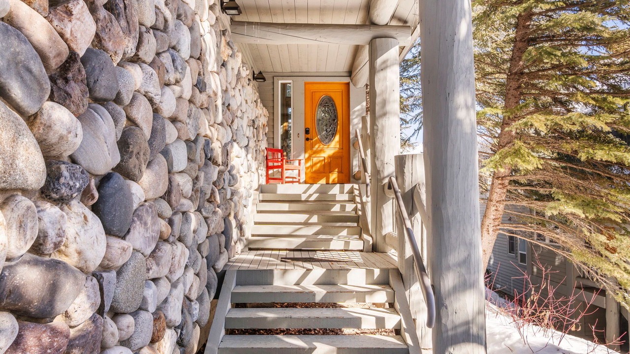 Photo of Outdoor in Elkhorn Village