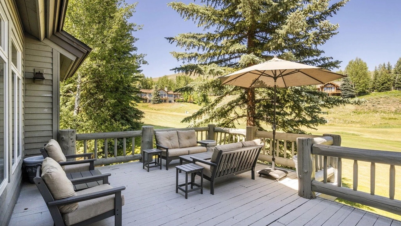 Photo of Patio Balcony in Elkhorn Village