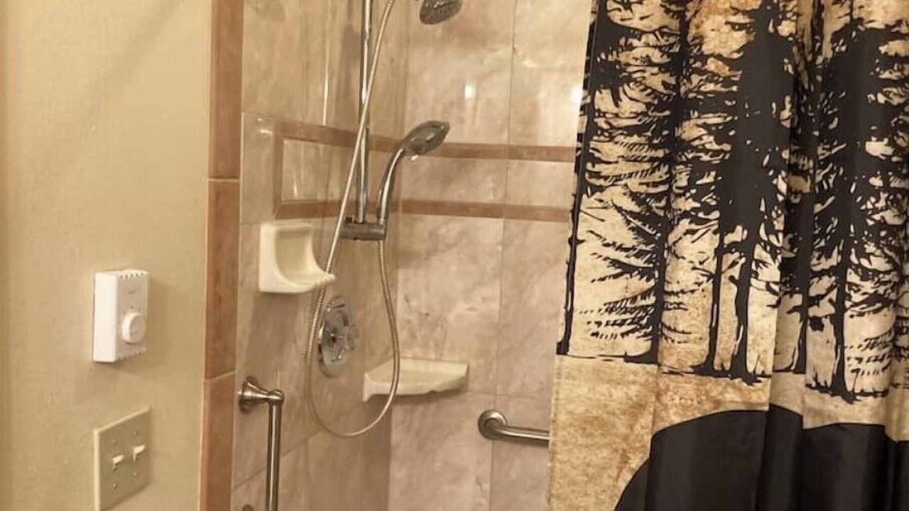 Photo of Bathroom in Edgewood