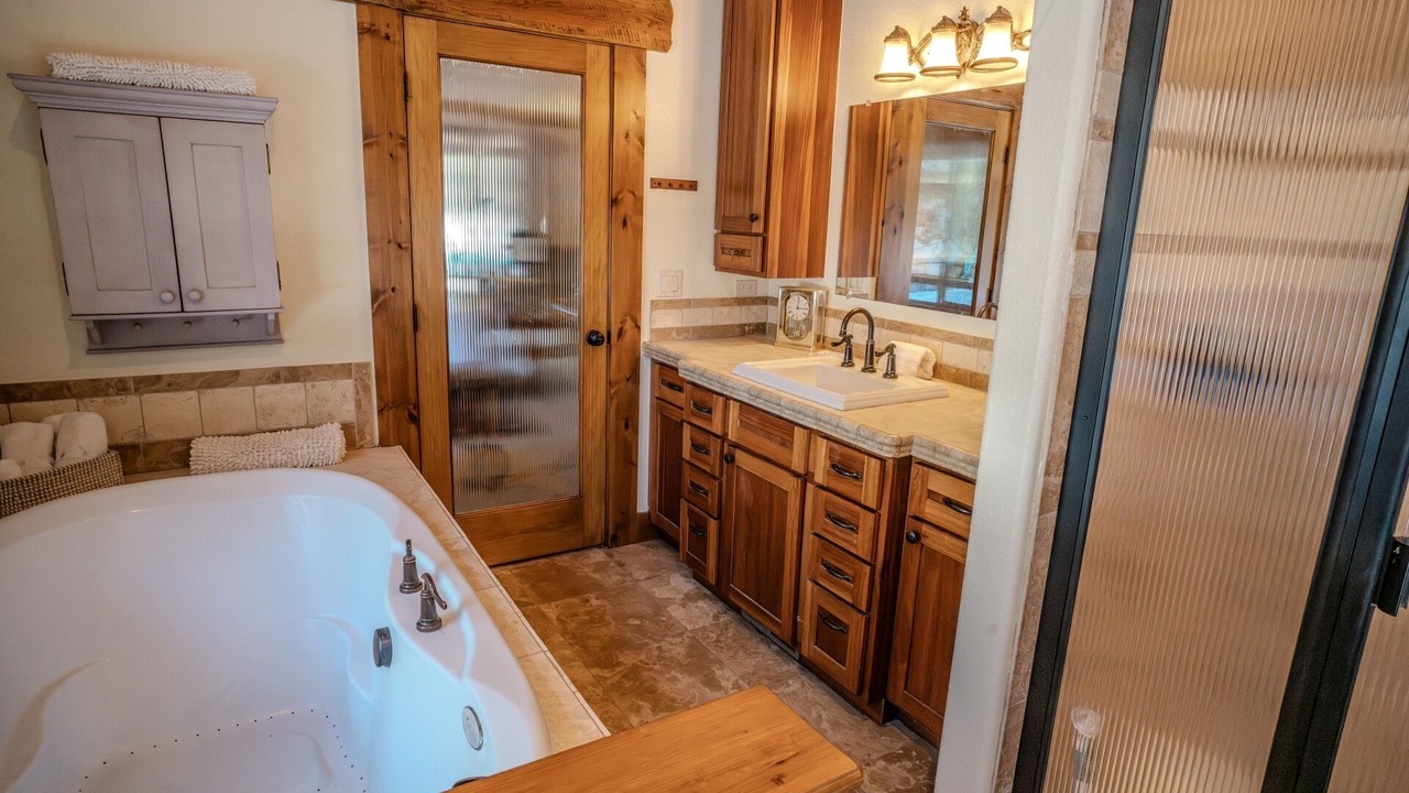 Photo of Bathroom in Donnelly