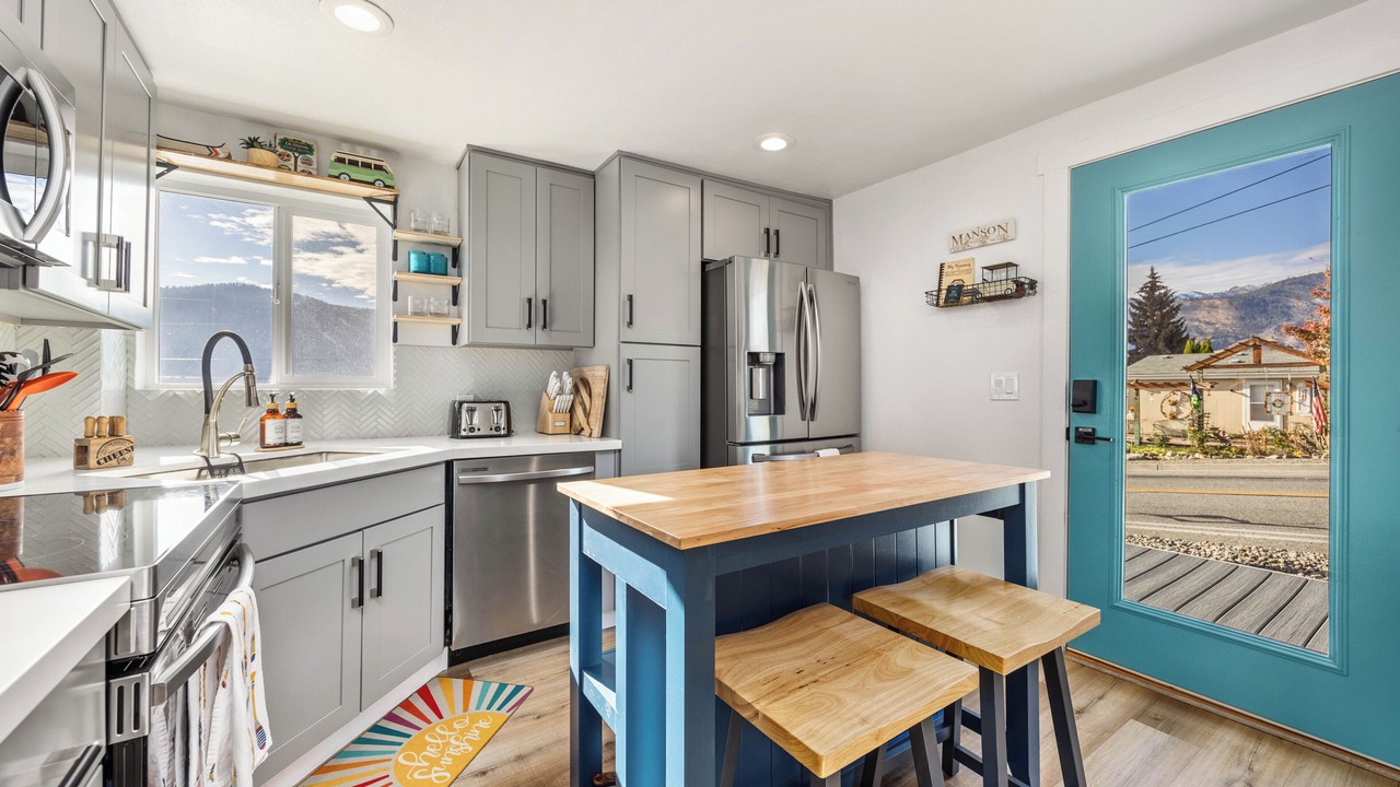 Photo of Kitchen in Manson