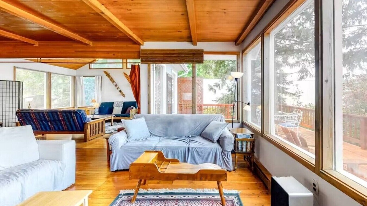 Photo of Livingroom in Sandpoint