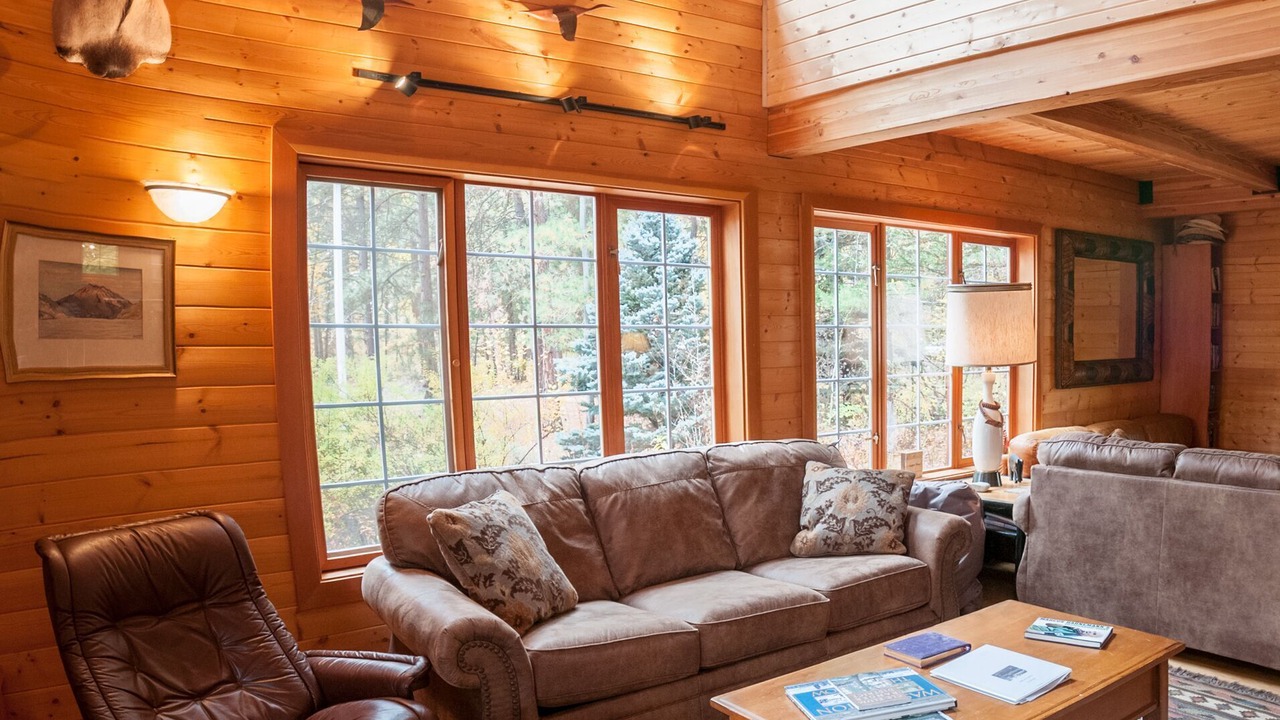 Photo of Livingroom in Cle Elum