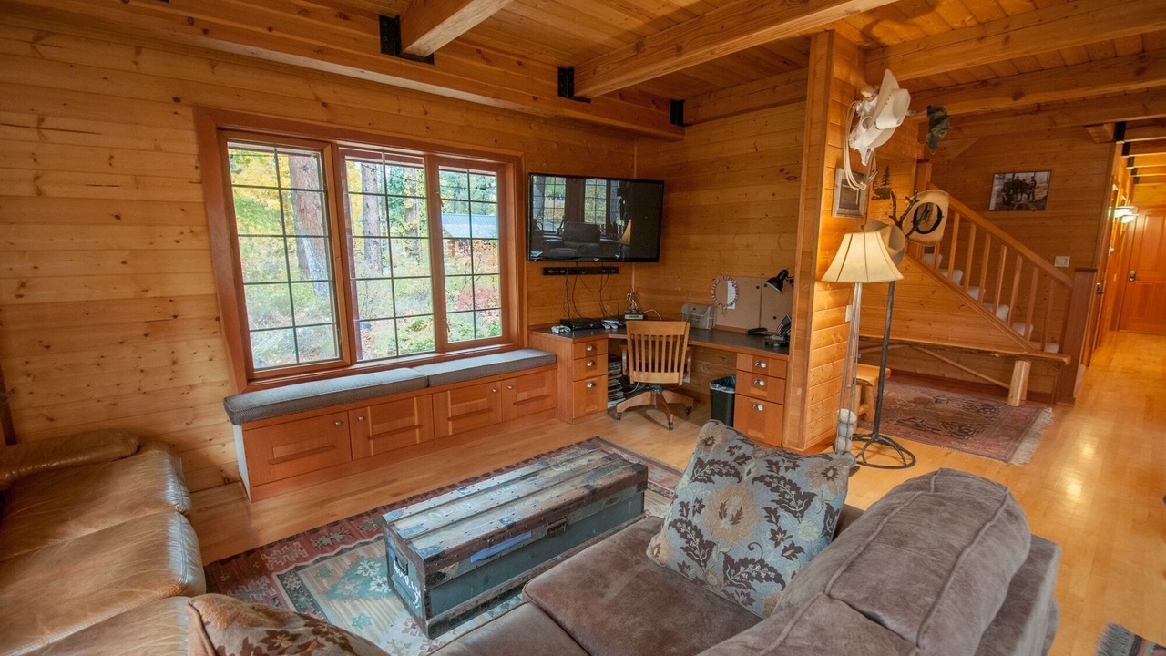 Photo of Livingroom in Cle Elum