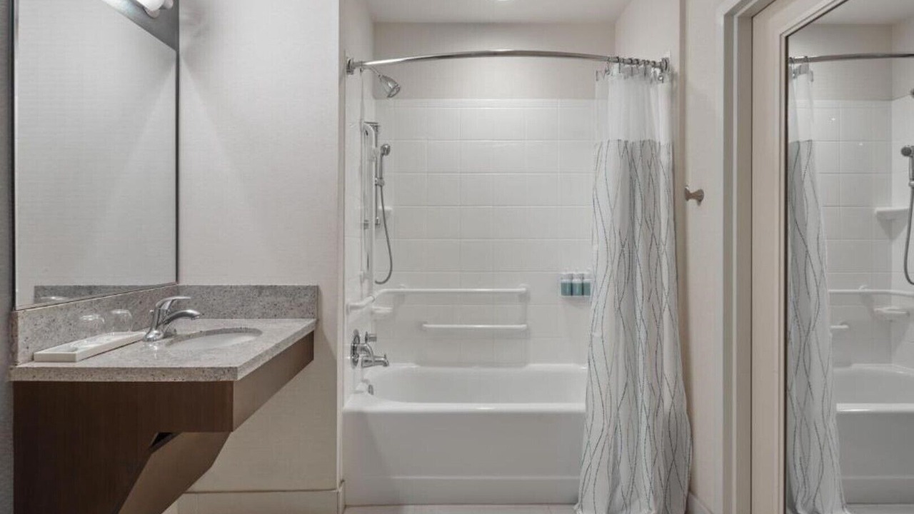 Photo of Bathroom in Pearl District