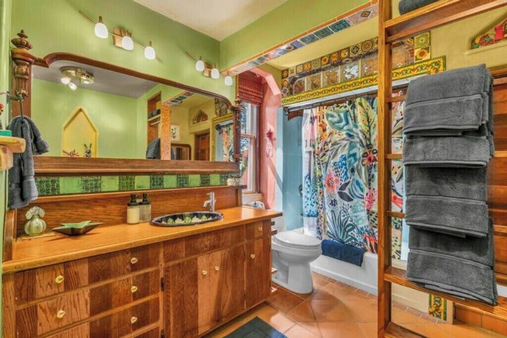 Photo of Bathroom in Central Tacoma
