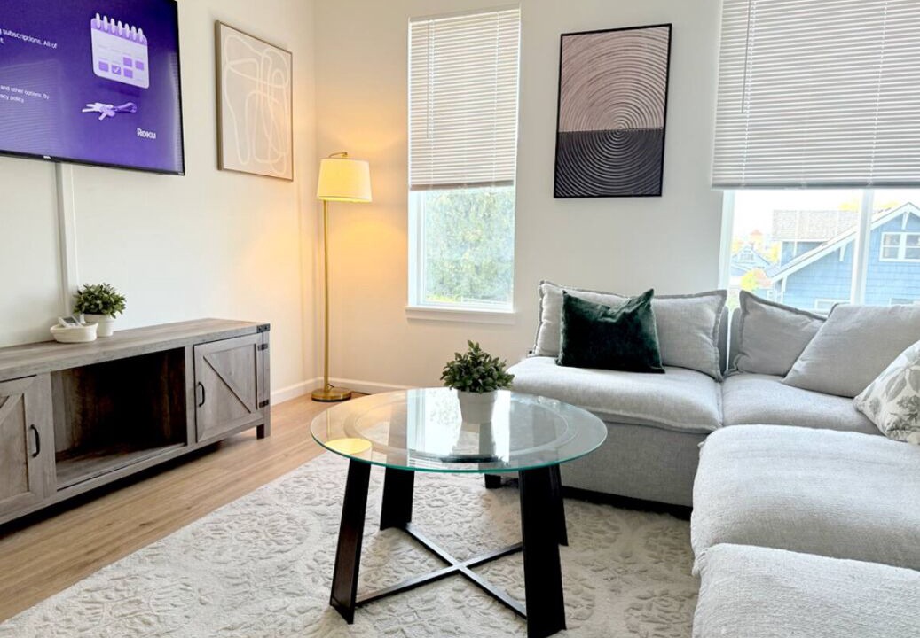 Photo of Livingroom in Eastside