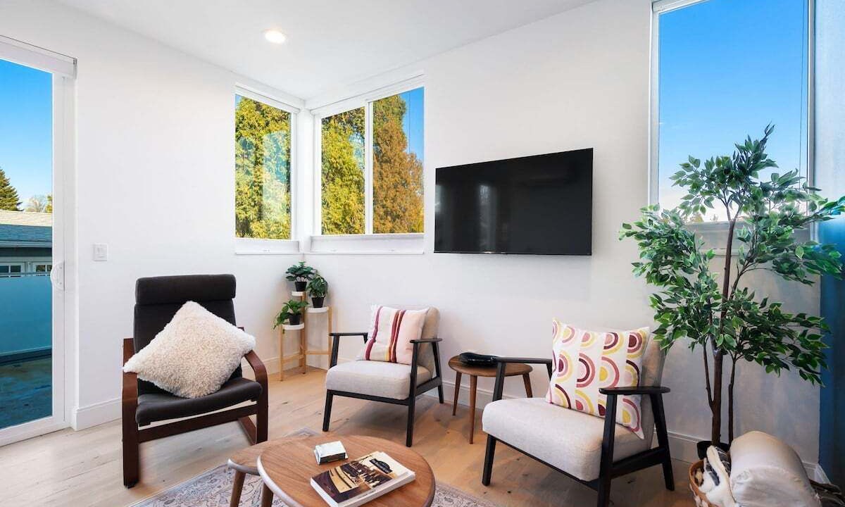 Photo of Livingroom in Wallingford