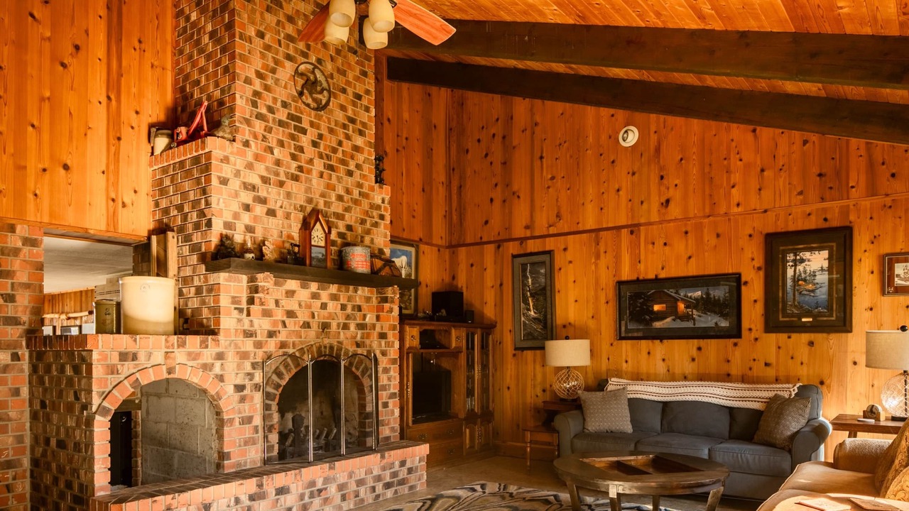 Photo of Livingroom in Sandpoint