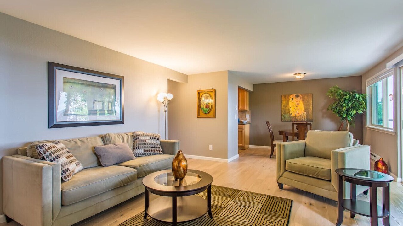 Photo of Livingroom in North End
