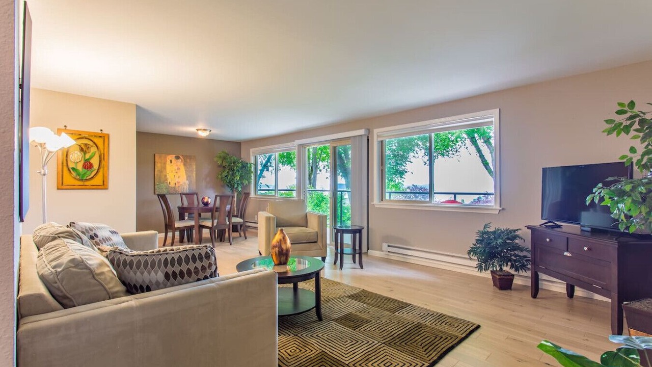 Photo of Livingroom in North End