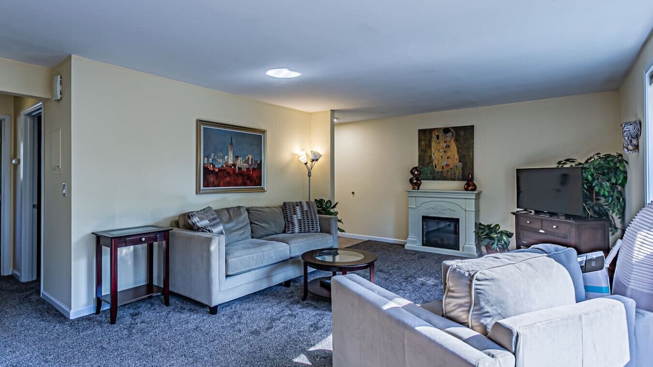 Photo of Livingroom in North End