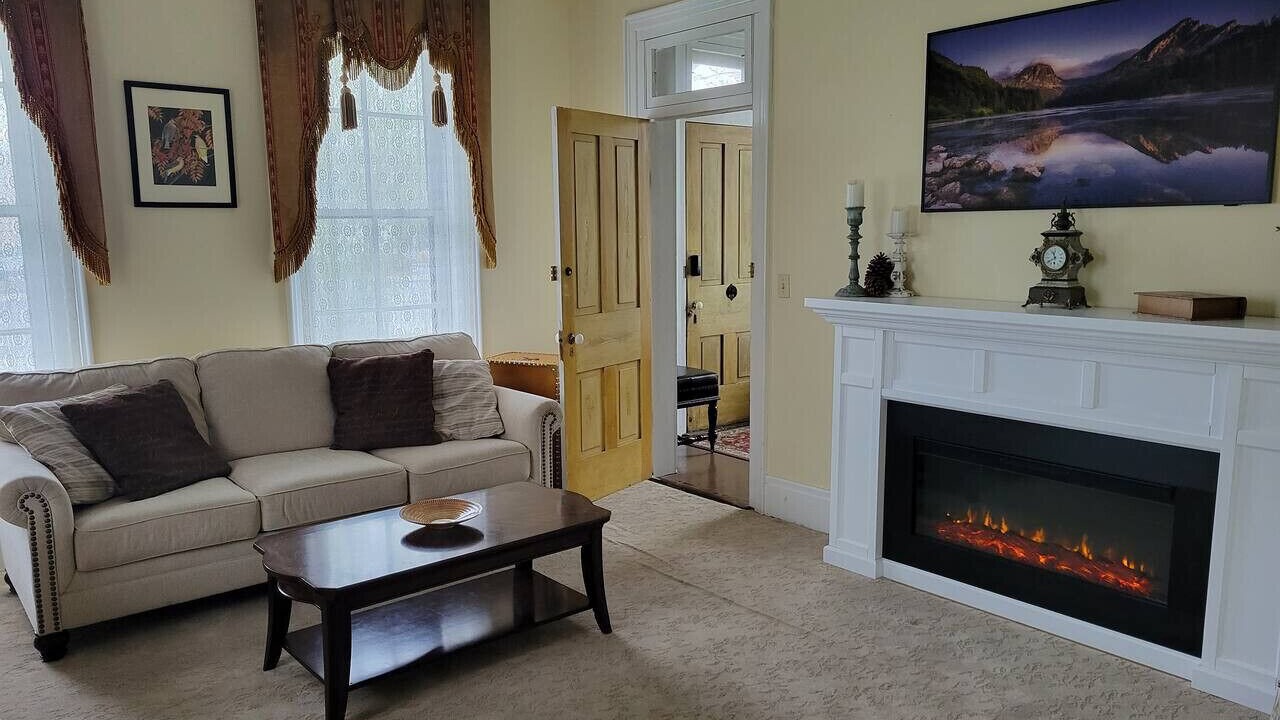 Photo of Livingroom in Baker City