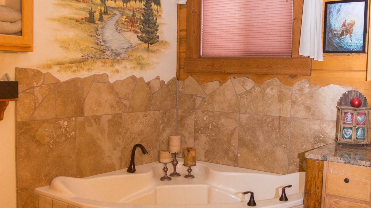 Photo of Bathroom in Garden Valley